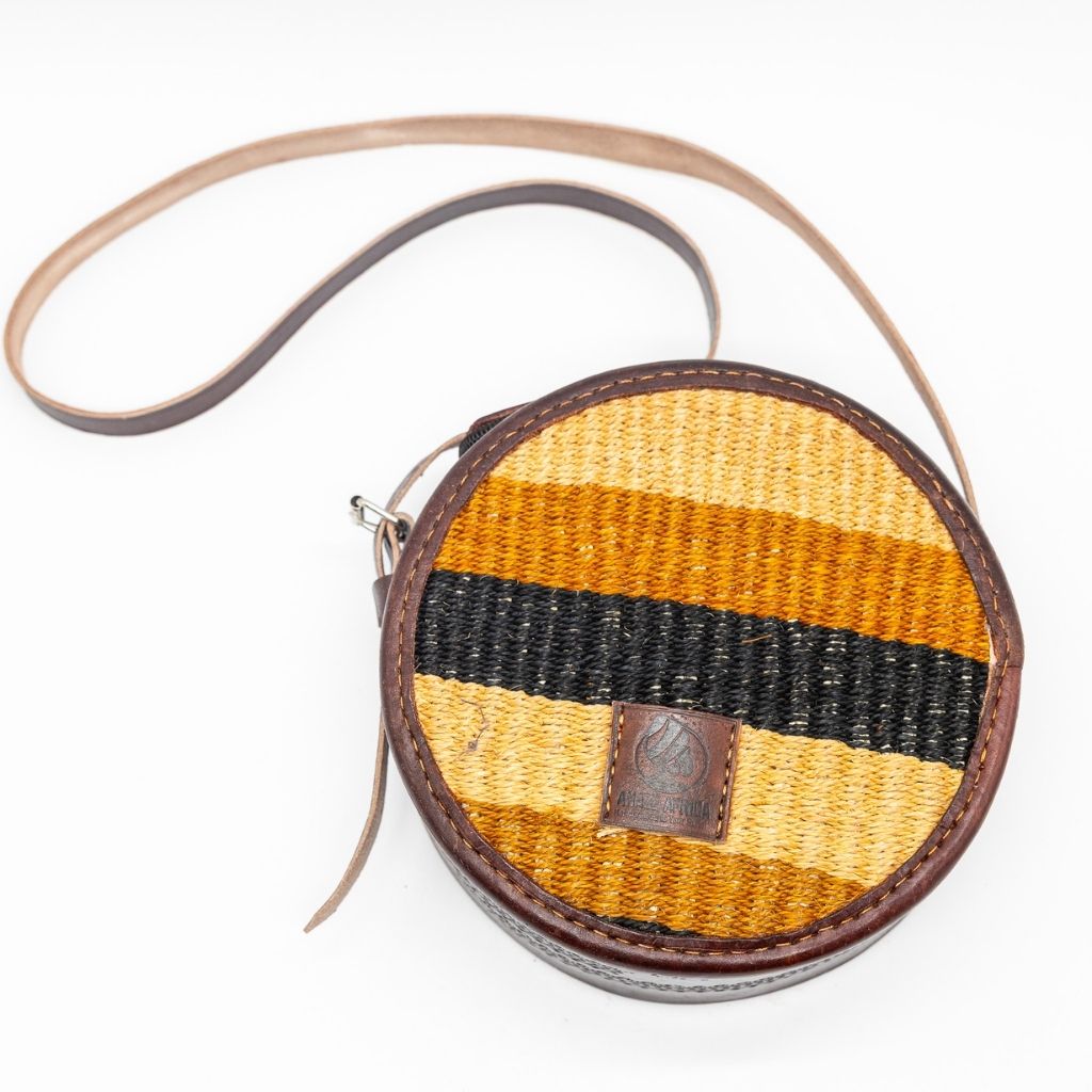 Handwoven Boho Sisal Sling Bag with Leather Trim – Round Crossbody